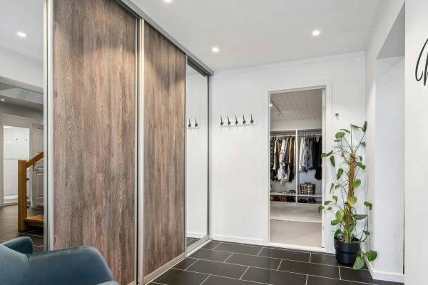Sliding door wardrobes